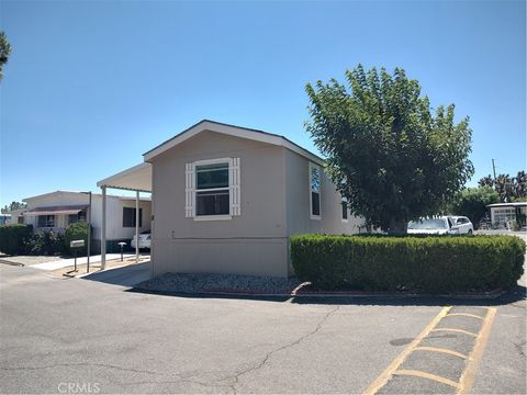 Photo of 7484 Kickapoo TRL, Yucca Valley, CA 92284 (MLS # IG26144455)