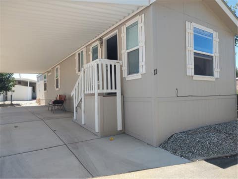 Photo of 7484 Kickapoo TRL, Yucca Valley, CA 92284 (MLS # IG26144455)