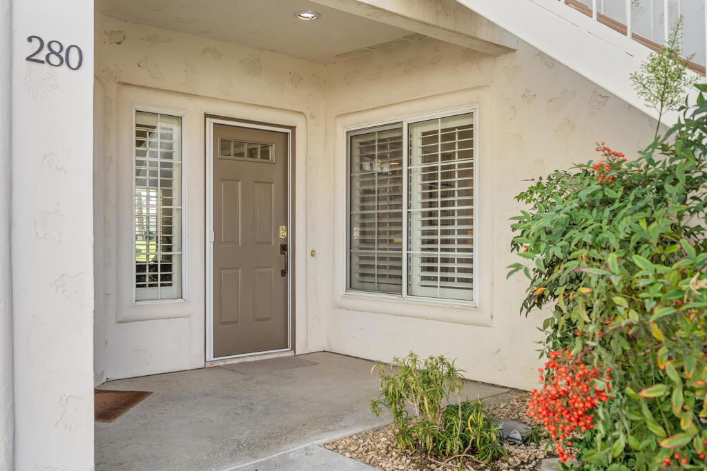 280 Vista Royale Circle W