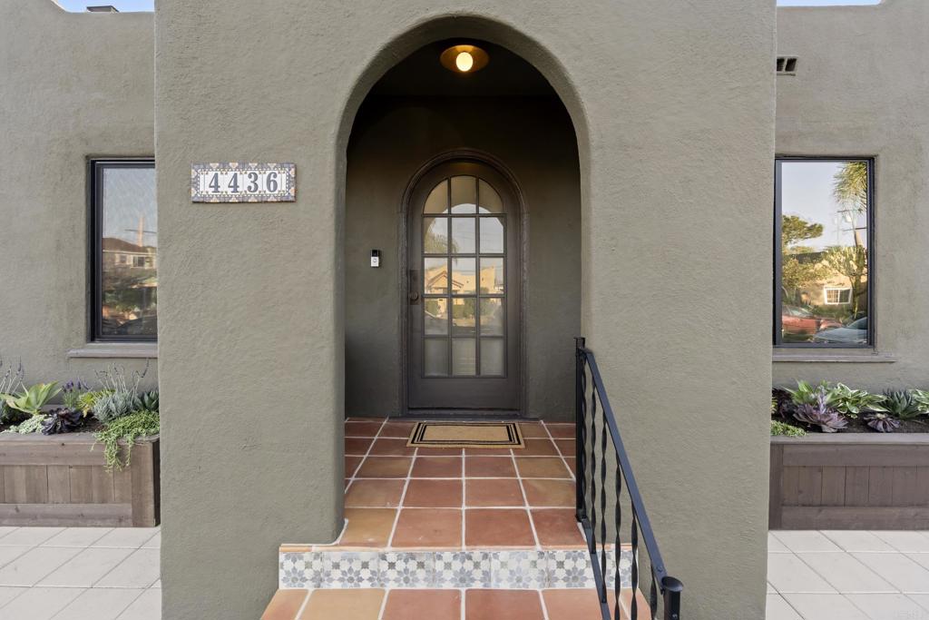 38-4436 Bancroft Street