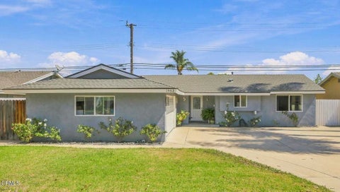 Photo of 1952 Snow Avenue, Oxnard, CA 93036 (MLS # V1-38801)
