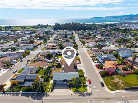 Tiny photo for 360 Ocean View Avenue, Grover Beach, CA 93433 (MLS # PI26093421)