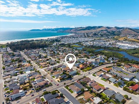 Tiny photo for 360 Ocean View Avenue, Grover Beach, CA 93433 (MLS # PI26093421)