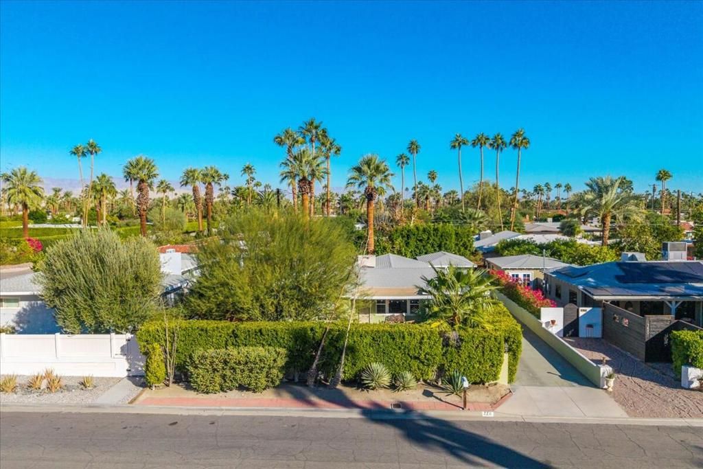 Photo of 770 N Paseo De Anza, Palm Springs, CA 92262 (MLS # 219138280DA)