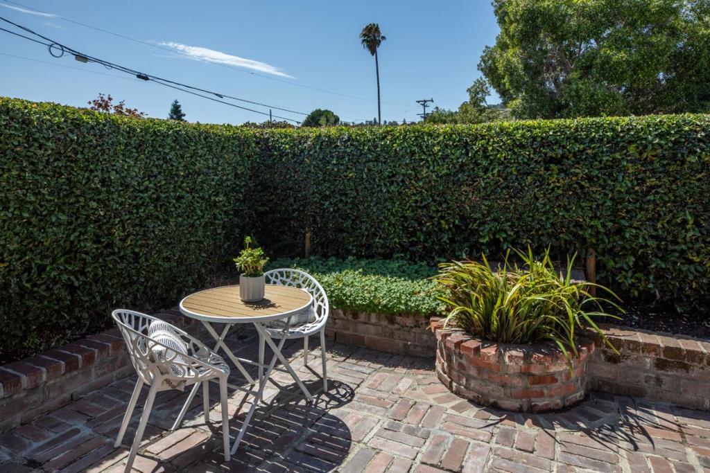316 Hiller Street