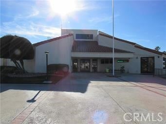 1295 S Cawston Avenue