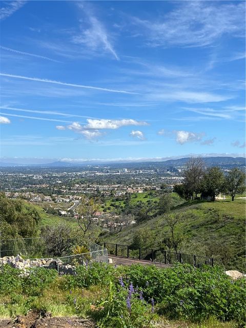 Photo of 150 Dapplegray Road, Bell Canyon, CA 91307 (MLS # SR25249649) Photo of 150 Dapplegray Road, Bell Canyon, CA 91307 (MLS # SR25249649)