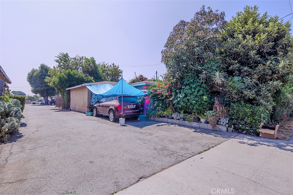 11100 Dodson
