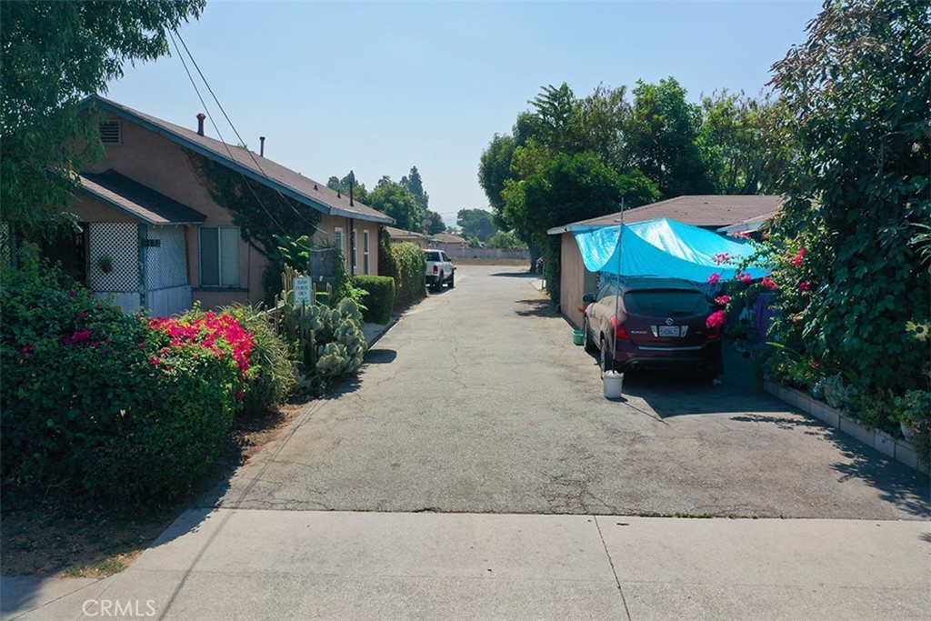 11100 Dodson
