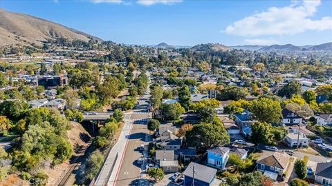 Tiny photo for 791 Pepper St, San Luis Obispo, CA 93401 (MLS # SC25247731)