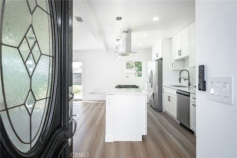 Photo of 603 S Bronwyn Dr, Anaheim, CA 92804 (MLS # PW25274044)