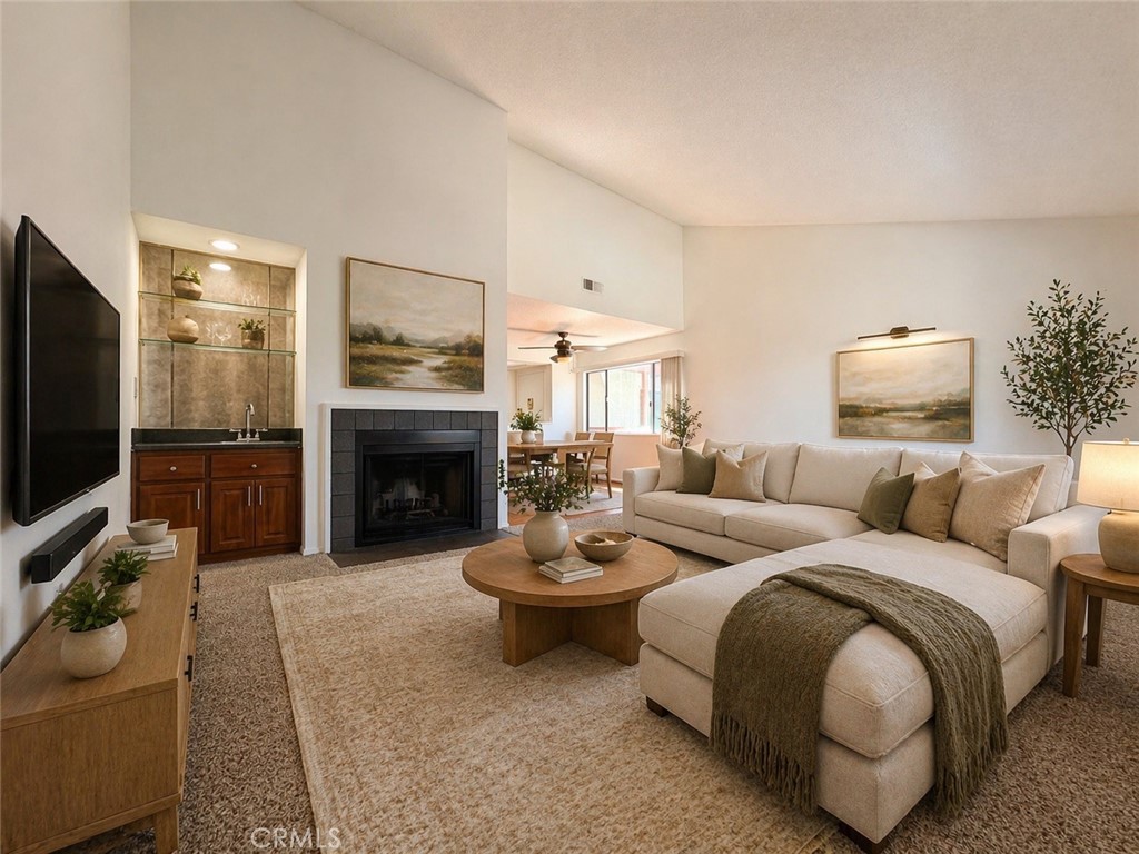 946 W 220th 218