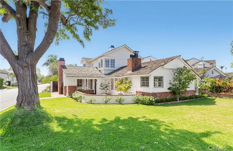 2562 Vista Drive Newport Beach CA 92663