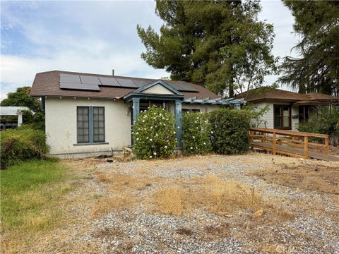 Photo of 819 College Avenue, Redlands, CA 92374 (MLS # IG26189063)