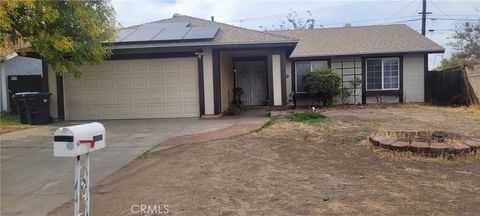 Photo of 44101 Kirkland Ave, Lancaster, CA 93535 (MLS # CV25259844)
