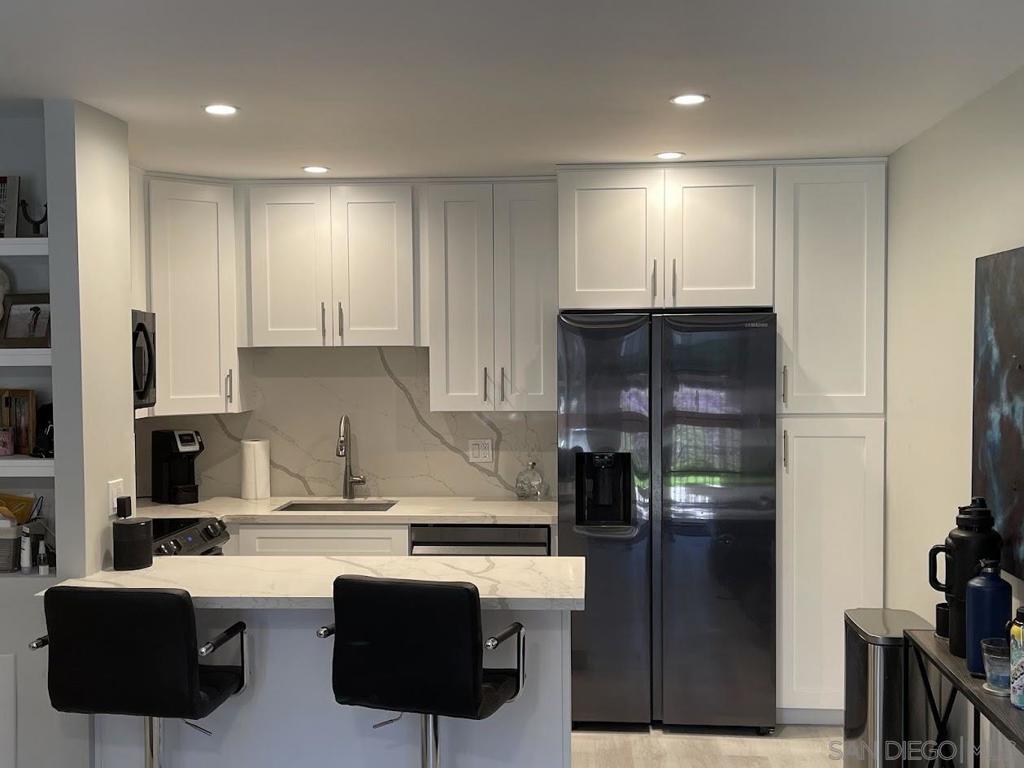 Completely remodeled condo in Grantville are near Snapdragon Stadium. New Samsung appliances, new wiring and new LED lights. New kitchen cabinets and granite countertops. This unit has many smart features such as Bluetooth controlled AC, heater, and fans. New windows, water-saving fixtures, and nice luxury vinyl plank flooring. Great investment opportunity for an easy-to-rent condo with a tenant already in place.