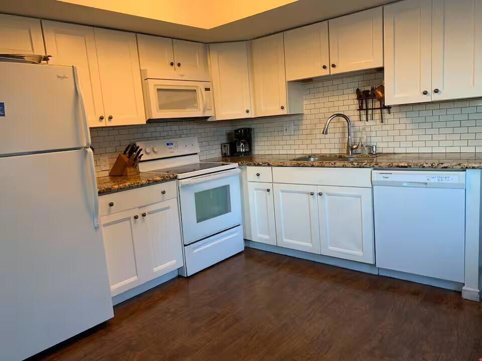 64281 Spyglass 30