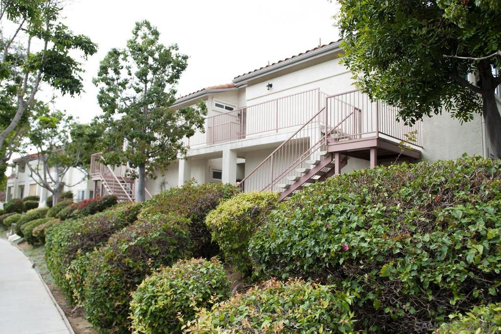Charming Oceanside Corner Lot Home Welcome to this inviting 2-bedroom, 2-bathroom residence located on a desirable first-floor corner lot in the heart of Oceanside. Featuring a thoughtfully designed layout, this home offers a spacious family room, a convenient Jack & Jill bathroom, and the comfort of in-unit laundry. Enjoy the ease of a large double-car garage plus an additional parking space #301, providing plenty of room for vehicles and storage. Perfectly situated, you’ll love the easy access to major freeways and being just minutes away from Oceanside’s vibrant downtown, where you can explore local eateries, a movie theater, the iconic Oceanside Pier, and endless recreation—from surfing and seaside walks to catching breathtaking sunsets and enjoying fresh ocean air. This home combines comfort, convenience, and coastal living at its finest. Don’t miss this opportunity!