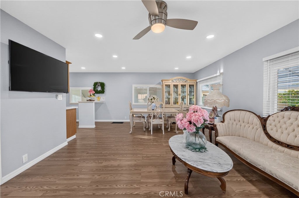 3700 BUCHANAN 72
