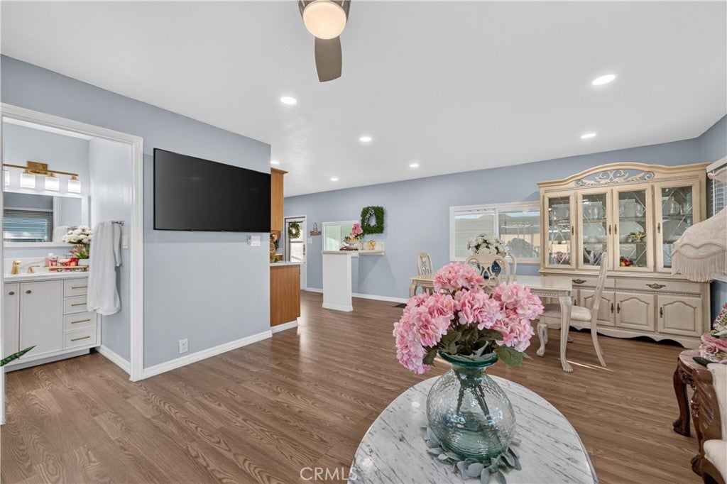 3700 BUCHANAN 72