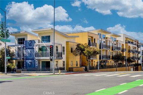 Photo of 217 S Marengo Ave #304, Pasadena, CA 91101 (MLS # GD25246559) Photo of 217 S Marengo Ave #304, Pasadena, CA 91101 (MLS # GD25246559)