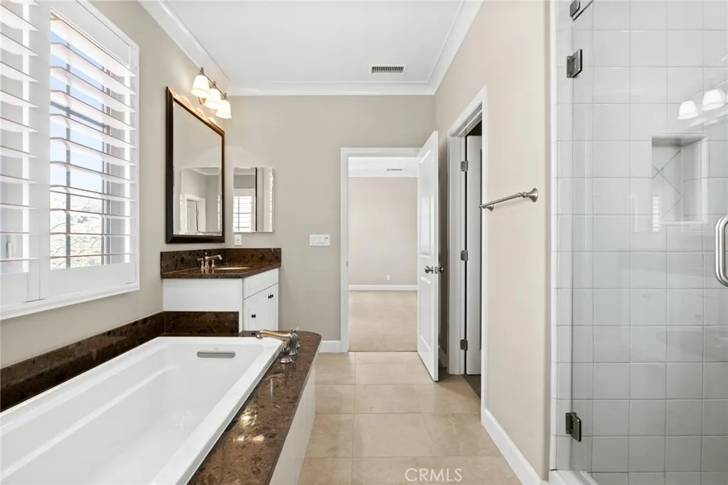 Irvine, California 92618, United States, 4 Bedrooms Bedrooms, ,4 BathroomsBathrooms,Residential,Active,189008