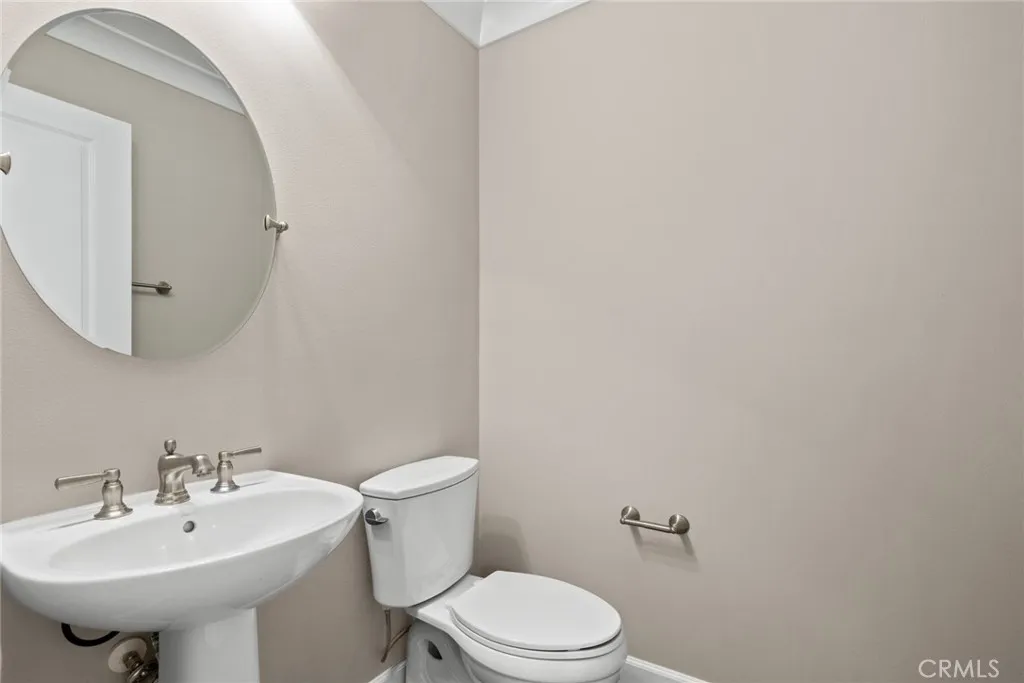 Irvine, California 92618, United States, 4 Bedrooms Bedrooms, ,4 BathroomsBathrooms,Residential,Active,189008