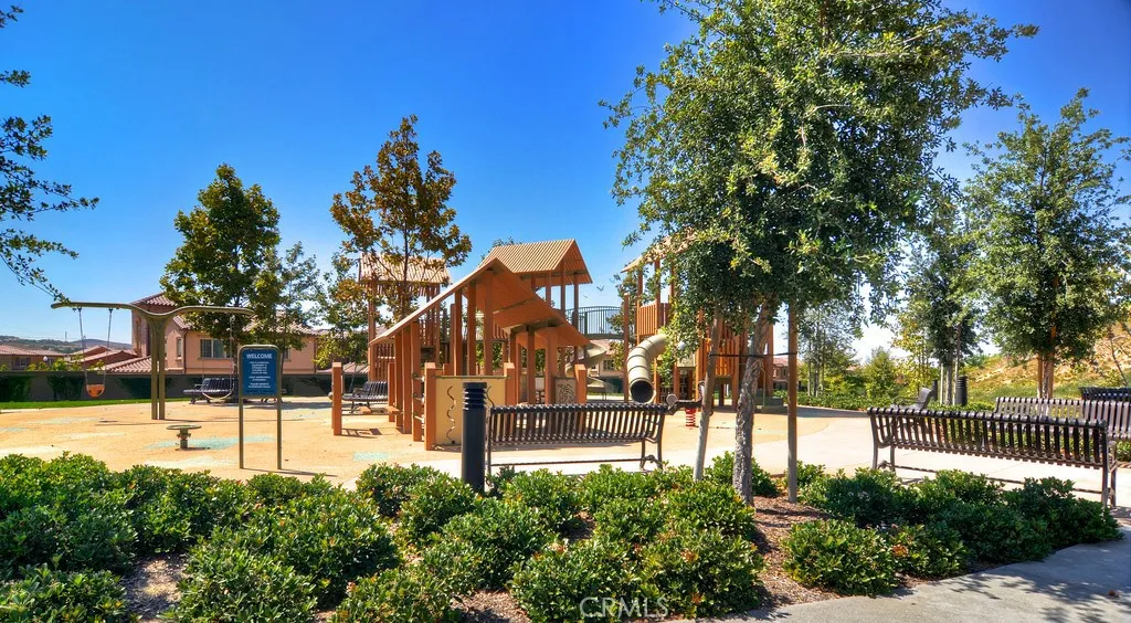 Irvine, California 92618, United States, 4 Bedrooms Bedrooms, ,4 BathroomsBathrooms,Residential,Active,189008