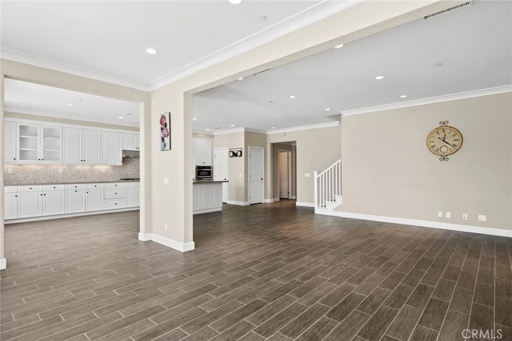 Irvine, California 92618, United States, 4 Bedrooms Bedrooms, ,4 BathroomsBathrooms,Residential,Active,189008