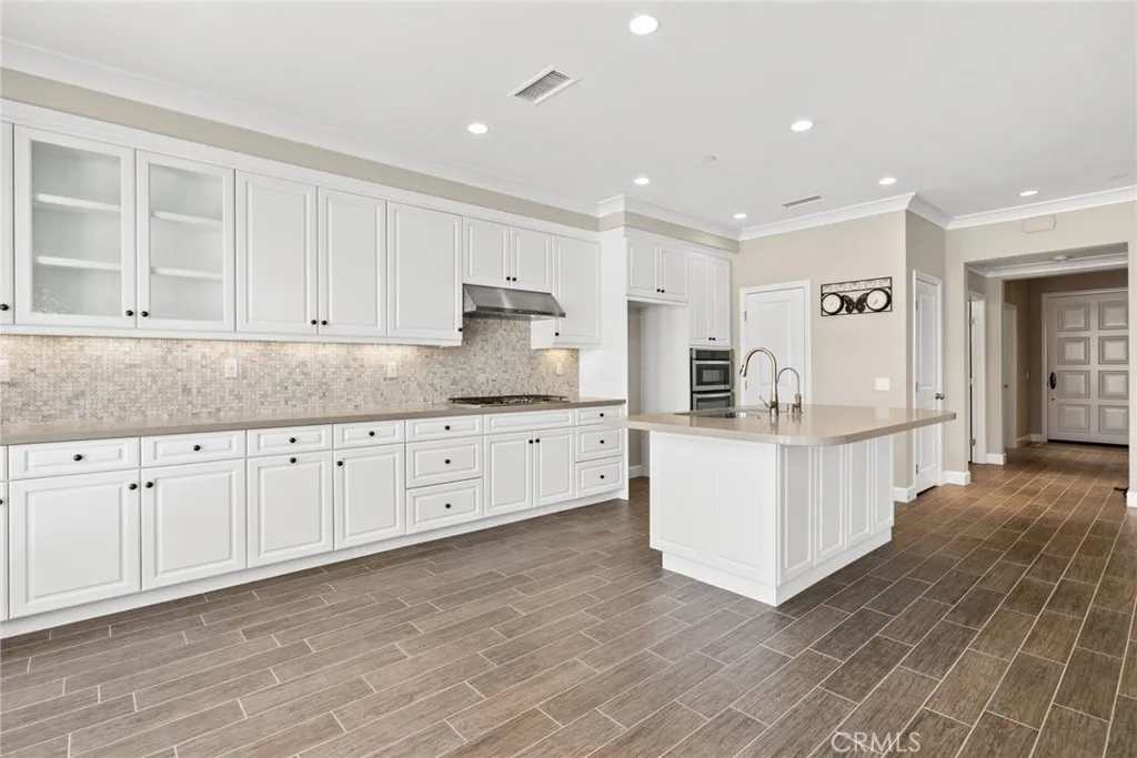 Irvine, California 92618, United States, 4 Bedrooms Bedrooms, ,4 BathroomsBathrooms,Residential,Active,189008