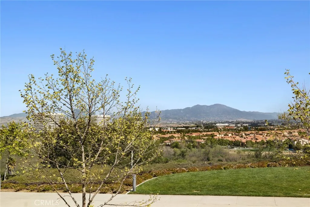 Irvine, California 92618, United States, 4 Bedrooms Bedrooms, ,4 BathroomsBathrooms,Residential,Active,189008