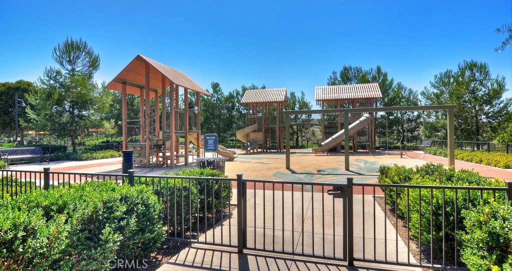 Irvine, California 92618, United States, 4 Bedrooms Bedrooms, ,4 BathroomsBathrooms,Residential,Active,189008