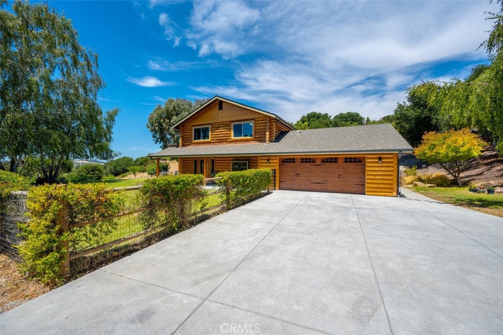 1665 Corbett Highlands Place