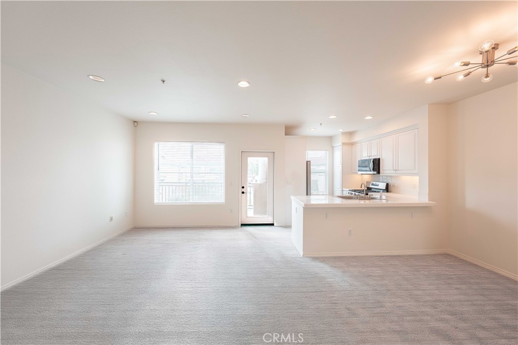 6020 Seabluff Drive 421