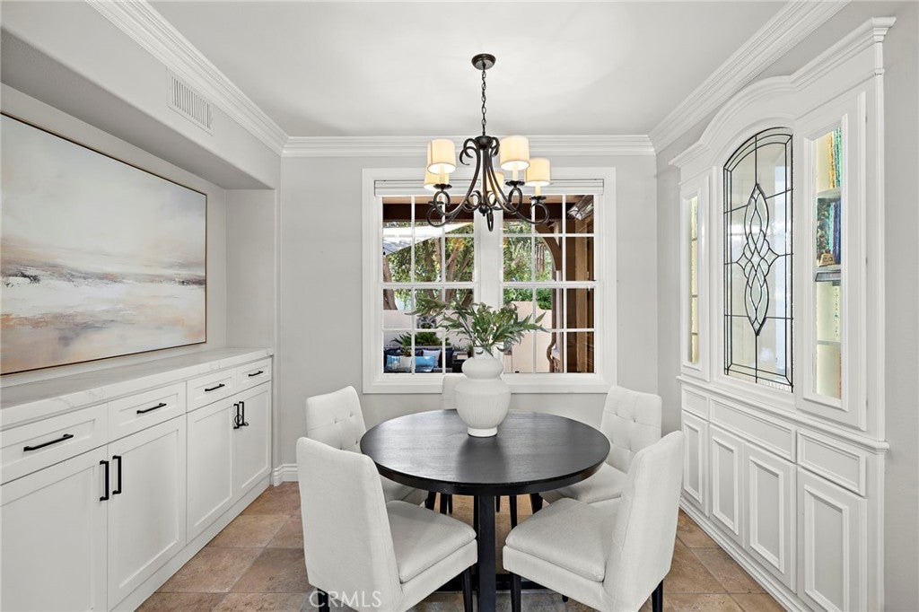 2 Mayville Place