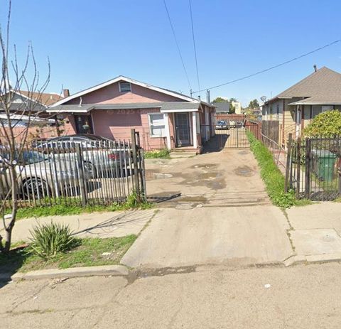 Photo of 1467 74Th Ave Ave, Oakland, CA 94621 (MLS # 41120775)