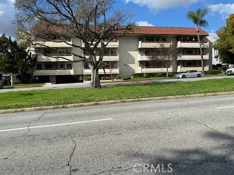Location, Location, Location! This 2 bedroom condo is located in one of the most desired neighborhoods in the heart of Pasadena. This Condo offers 1175 square feet living space to a large living room with laminated flooring, recessed lighting leading to an outdoor private balcony and a primary bedroom with primary bathroom with walking closet, skylight in kitchen and both bathrooms. HOA dues cover water, trash, insurance, basic cable and maintenance of the community. Building amenities include a pool, spa, cable, gas, water, hot water, recreation room, community laundry, storage and a gym. Two assigned parking spots in subterranean garage in tandem format. There is guest parking spot in the parking area. Close to Pasadena city collage, California Tech university and Pasadena elementary, middle and high school, several markets including Whole Food and Amazon Fresh, Restaurants and Library. One block from the famous New year Rose Parade route in Pasadena.