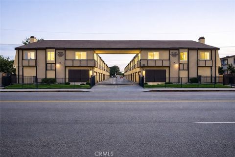 Photo of 38710 10th St E St #15, Palmdale, CA 93550 (MLS # SR26036993)