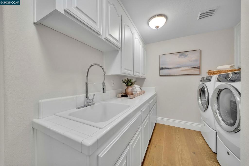 PEACOCK CREEK - Residential