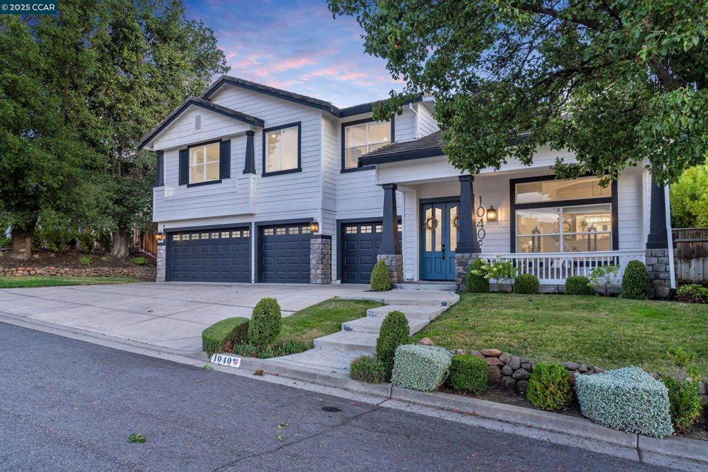 PEACOCK CREEK - Residential