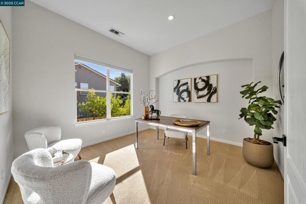 PEACOCK CREEK - Residential