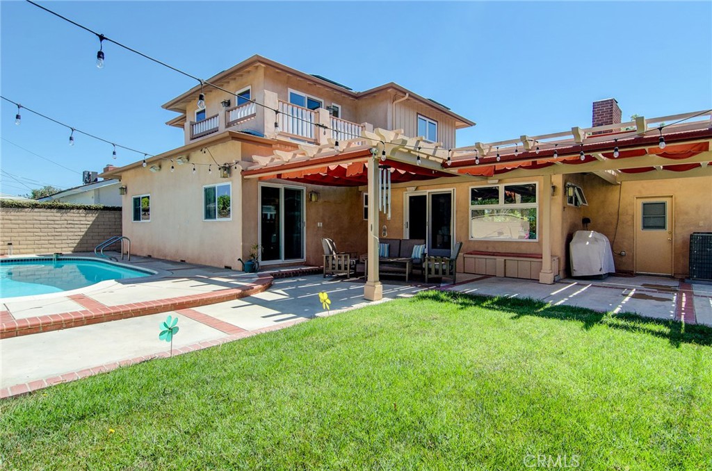 1251 Hackett Avenue