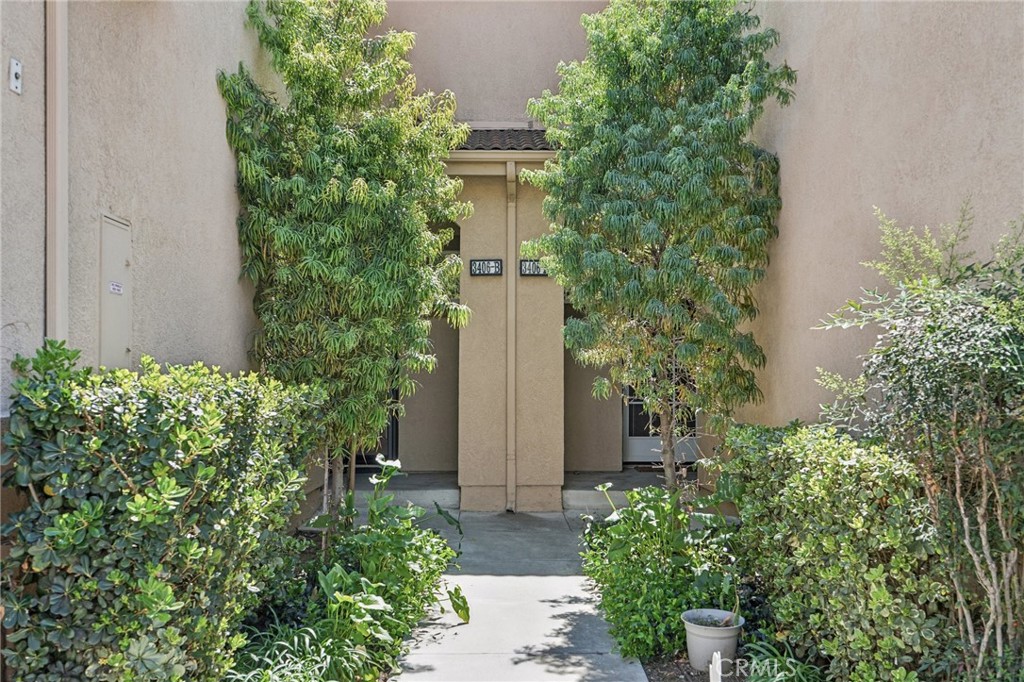 3406 E. Lochleven Ln. B