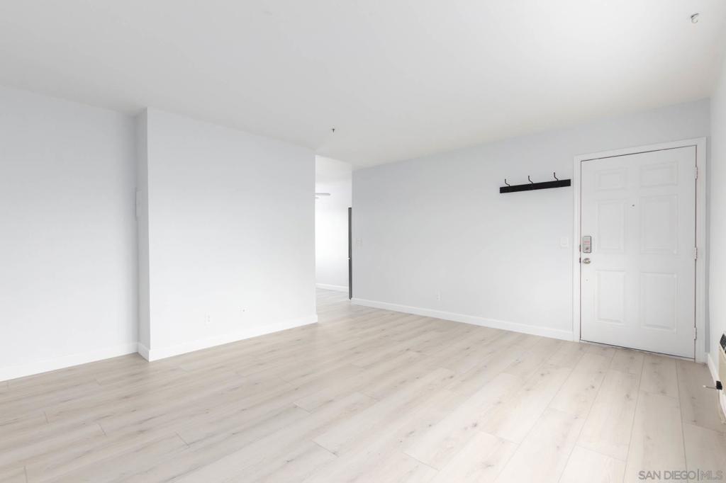 6750 Beadnell Way 39