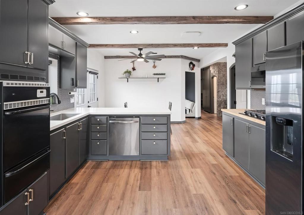 13210 Medallion Ln