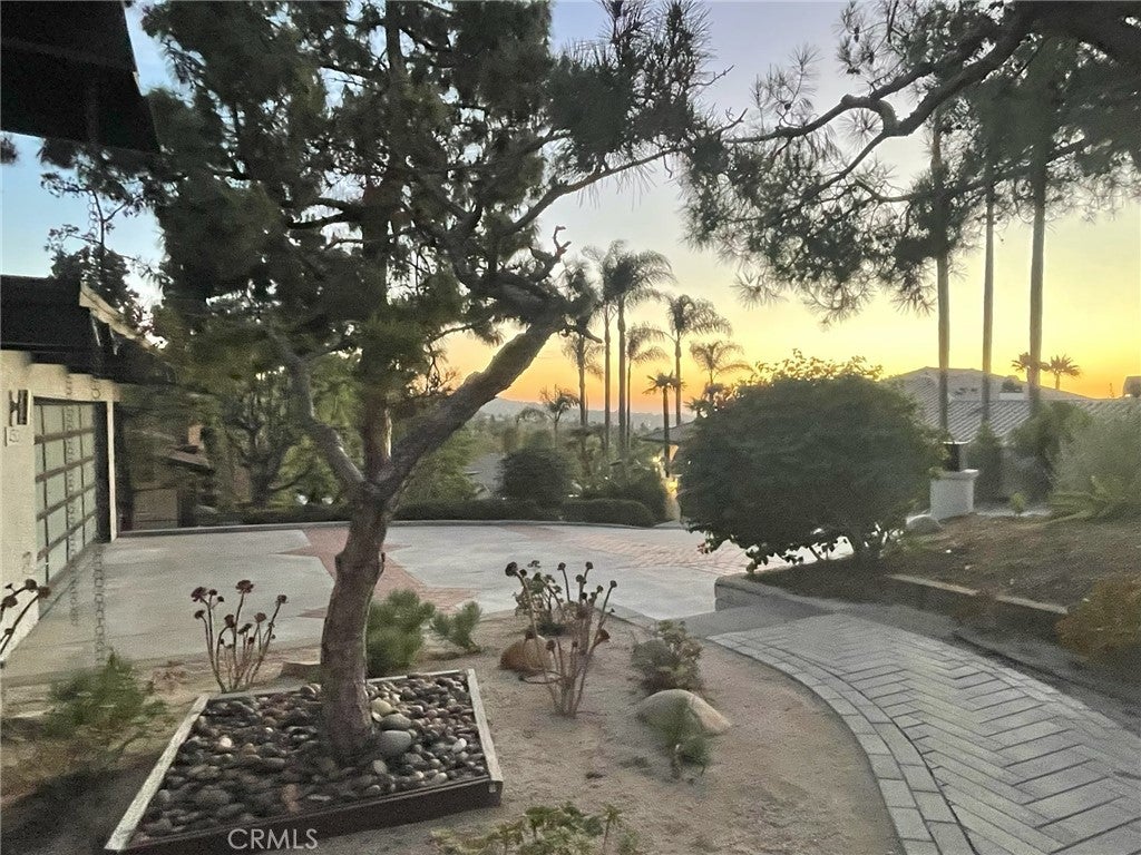 450 S Via Vista Road, Anaheim Hills CA 92808