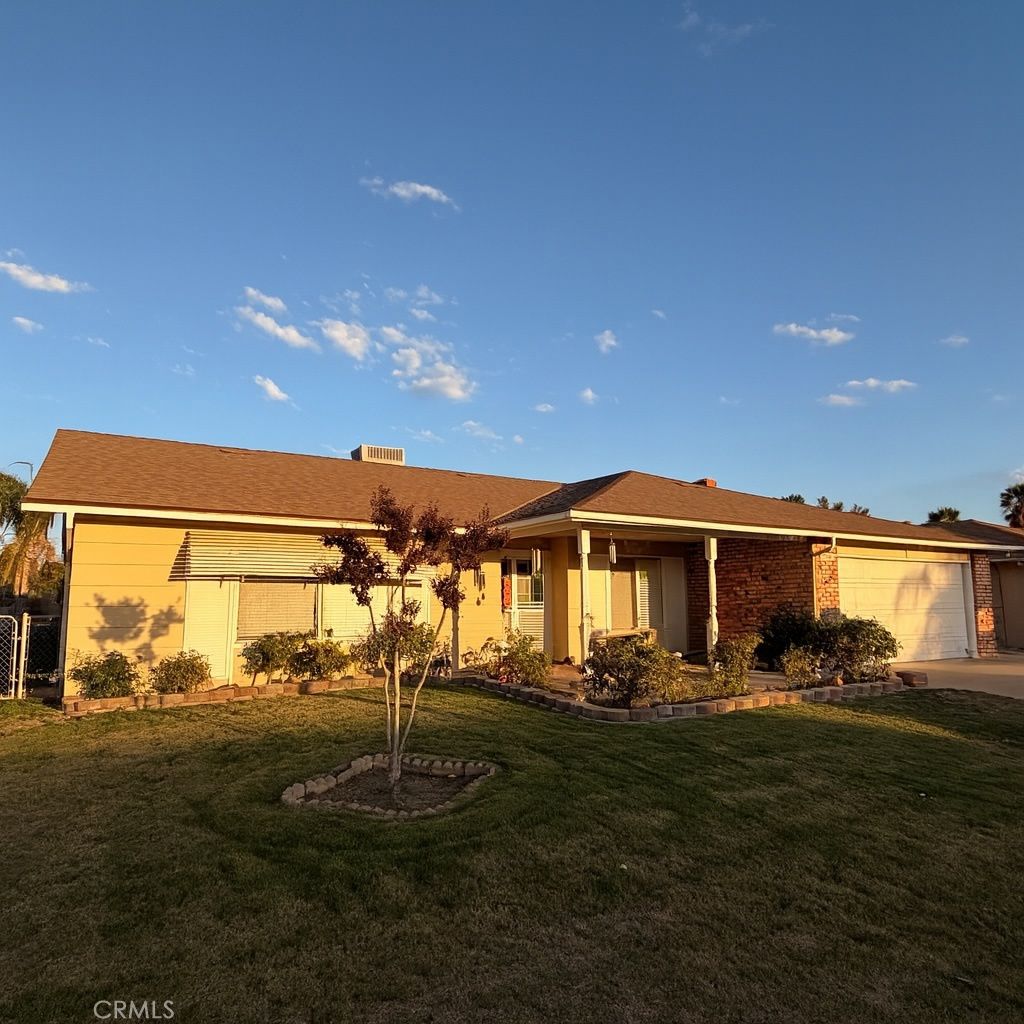 Photo of 27108 Flagler St, Menifee, CA 92586 (MLS # SW25244674)