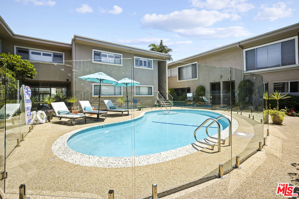 6601 Springpark Avenue 9