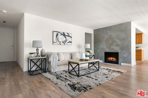 Photo of 6601 Springpark Avenue #9, Los Angeles, CA 90056 (MLS # 26667757)