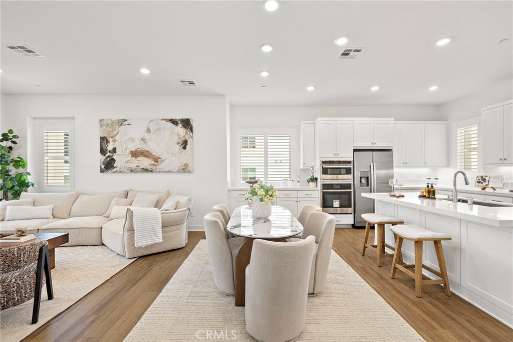 259 Lynx, Irvine CA 92618 - Photo 18